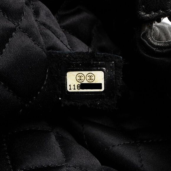 Chanel Calfskin Perfect Day Grand Shopping Tote - Picture 6 of 16